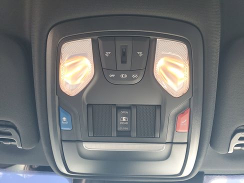 Used 2022 RAM 2500 Big Horn w/ Level B Equipment Group image 28