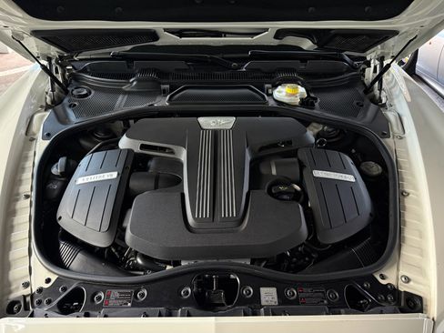 Used 2017 Bentley Continental GT image 47
