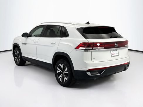 Used 2024 Volkswagen Atlas Cross Sport SE FWD image 7