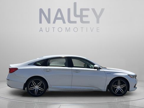Used 2022 Honda Accord Touring image 6