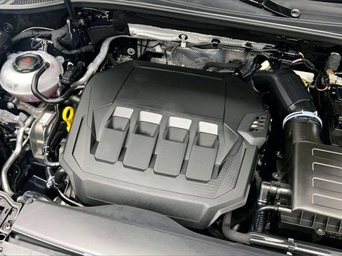 Certified 2024 Audi Q3 2.0T Premium Plus image 31