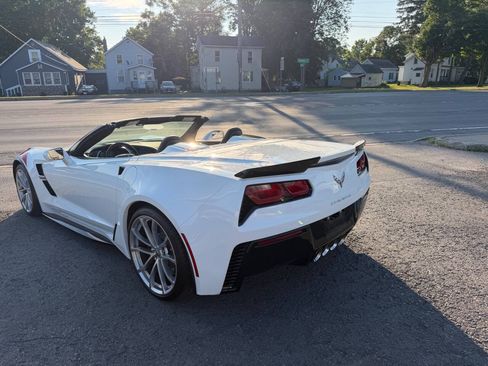 Used 2017 Chevrolet Corvette Grand Sport RWD image 3