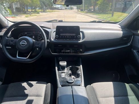 Used 2023 Nissan Rogue SV AWD/4WD image 7
