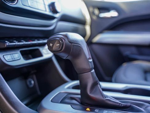 Used 2021 Chevrolet Colorado ZR2 image 22