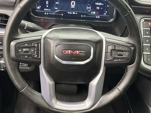 Certified 2024 GMC Yukon SLT w/ SLT Premium Package AWD/4WD image 16