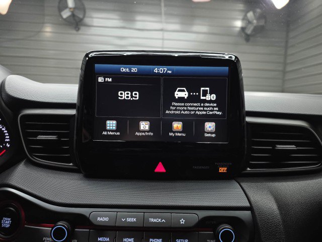 Used 2020 Hyundai Veloster Turbo FWD image 25