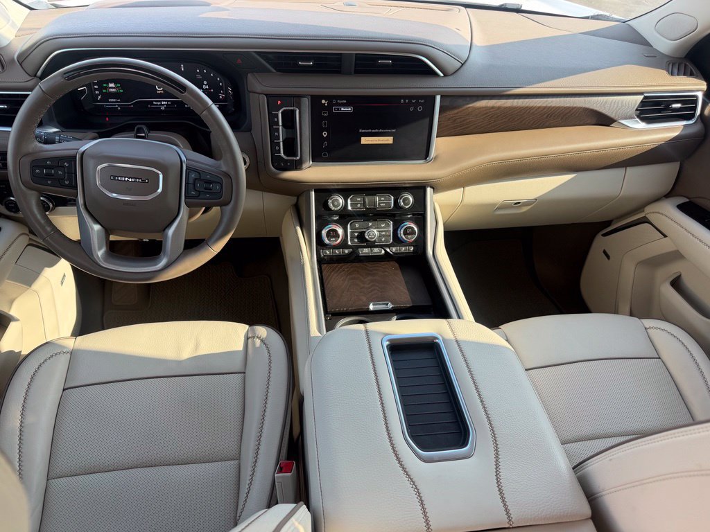Used 2024 GMC Yukon Denali w/ Denali Reserve Package AWD/4WD image 24