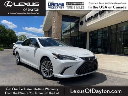 Used 2023 Lexus ES 300h Ultra Luxury w/ Accessory Package (Z1)
