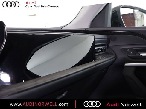 Certified 2025 Audi Q5 Premium w/ 19" Wheel Package image 7