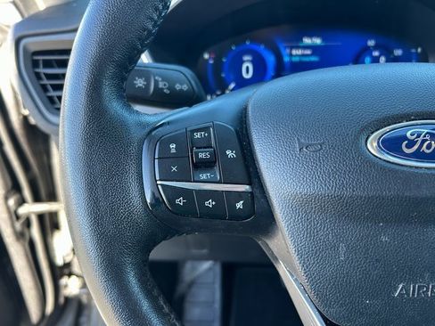 Used 2020 Ford Escape SE Sport image 19