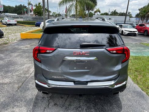 Used 2020 GMC Terrain SLT w/ Preferred Package FWD image 6