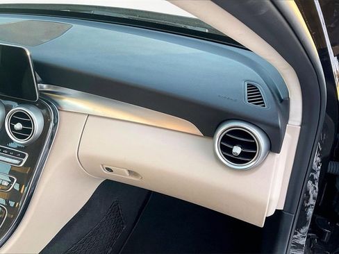 Used 2021 Mercedes-Benz C 300 Sedan w/ Premium Package image 28