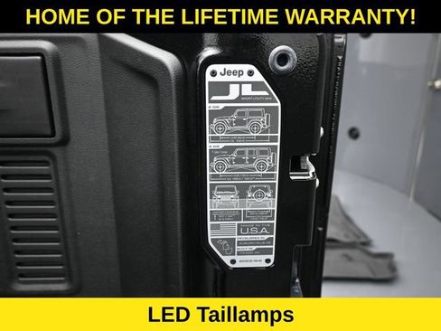 Used 2024 Jeep Wrangler Sport S image 40