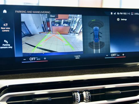 Used 2023 BMW 330i xDrive Sedan w/ Driving Assistance Package image 16