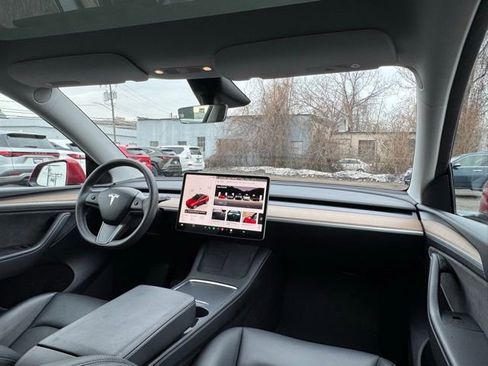 Used 2023 Tesla Model Y Long Range image 16