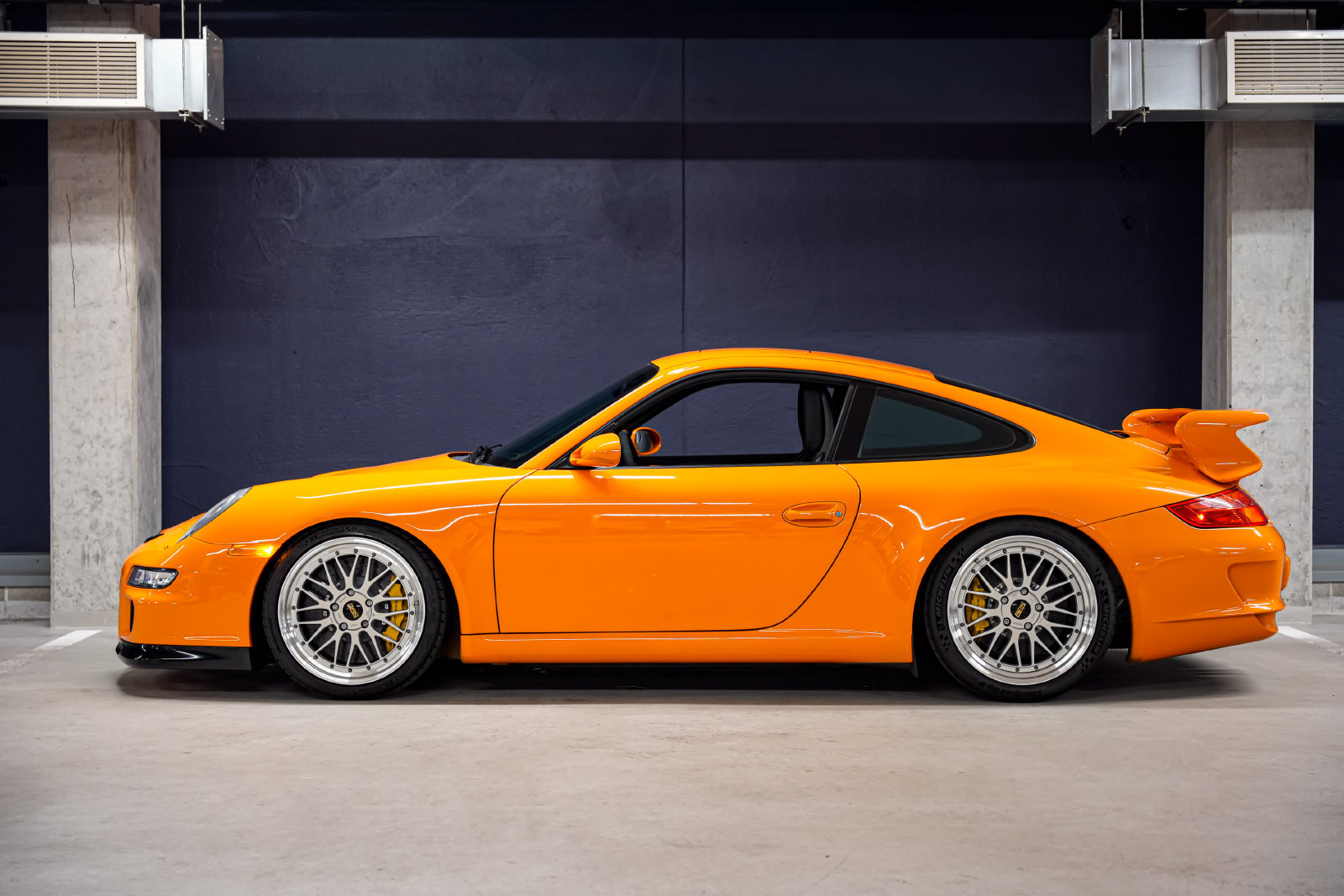Used 2008 Porsche 911 GT3 RWD image 7