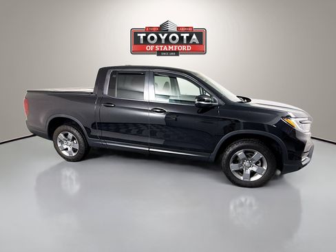 Used 2025 Honda Ridgeline TrailSport image 8
