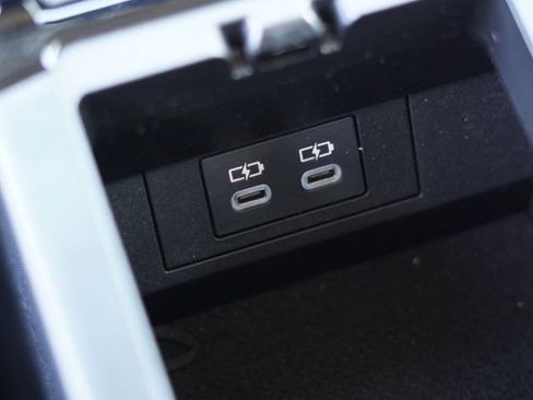 Used 2023 Toyota Prius LE image 31