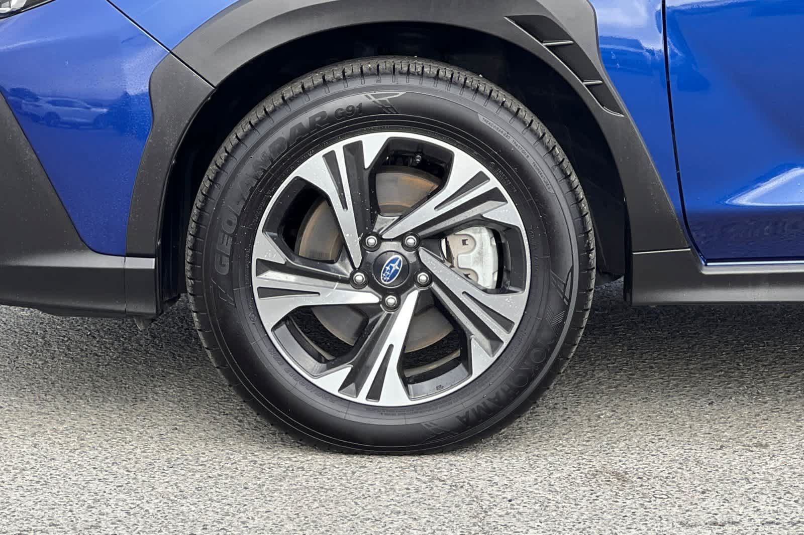 Used 2025 Subaru Crosstrek 2.5i Premium AWD/4WD image 27