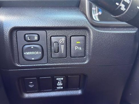 Used 2015 Toyota 4Runner Limited AWD/4WD image 21