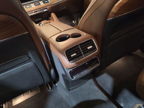 Used 2024 Mercedes-Benz GLS 450 4MATIC w/ AMG Line Exterior image 23