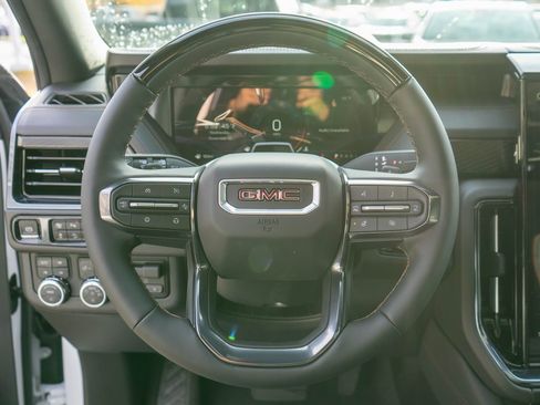 New 2026 GMC Yukon XL AT4 image 19