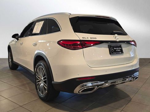 Used 2025 Mercedes-Benz GLC 300 image 5