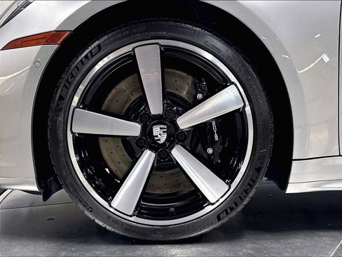 Used 2026 Porsche 911 Carrera S RWD image 13