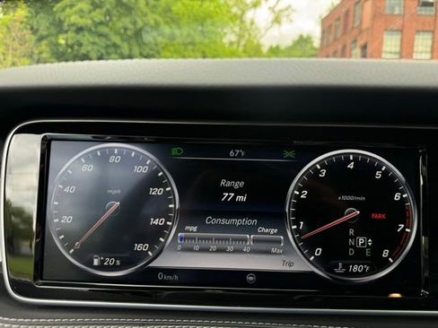 Used 2015 Mercedes-Benz S 550 4MATIC Coupe image 25