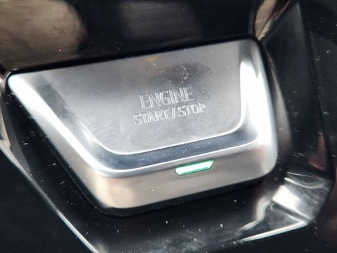 Used 2024 GMC Sierra 2500 AT4X image 21