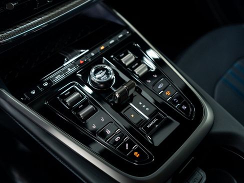 Used 2025 Aston Martin DBX 707 image 39