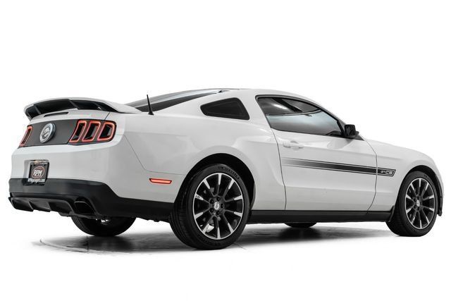 Used 2013 Ford Mustang GT Premium RWD image 4