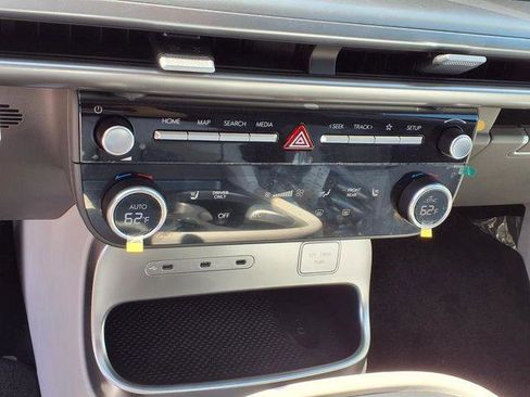 New 2026 Hyundai Ioniq 9 SE image 14