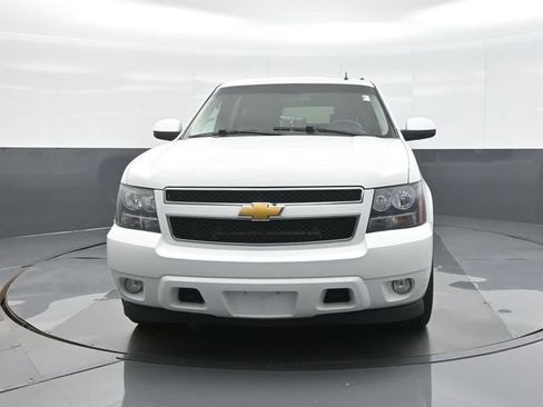 Used 2014 Chevrolet Suburban LT AWD/4WD image 2