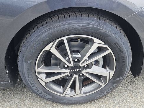 Certified 2023 Kia Forte LXS FWD image 10