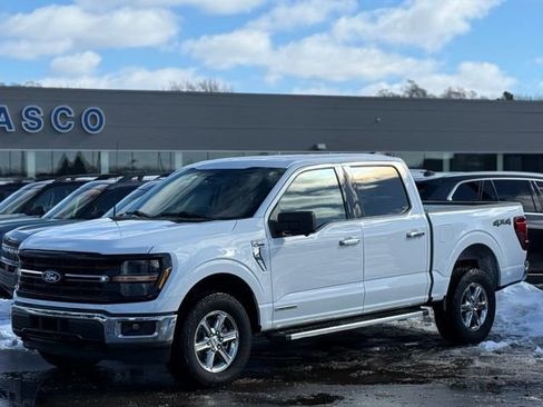 Certified 2024 Ford F150 XLT w/ Mobile Office Package image 30