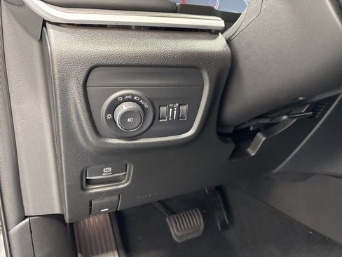 New 2025 Jeep Grand Cherokee Limited image 29