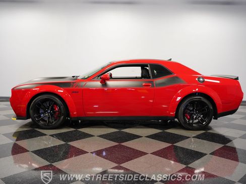 Used 2022 Dodge Challenger R/T Scat Pack RWD image 8