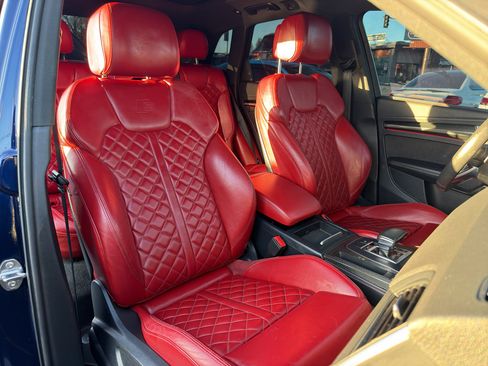 Used 2018 Audi SQ5 Premium Plus w/ S Sport Package image 19