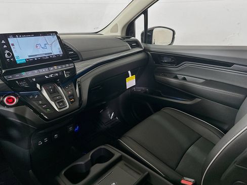 New 2026 Honda Odyssey Elite image 22