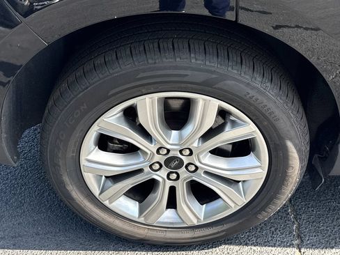 Used 2024 Ford Edge Titanium AWD/4WD image 17