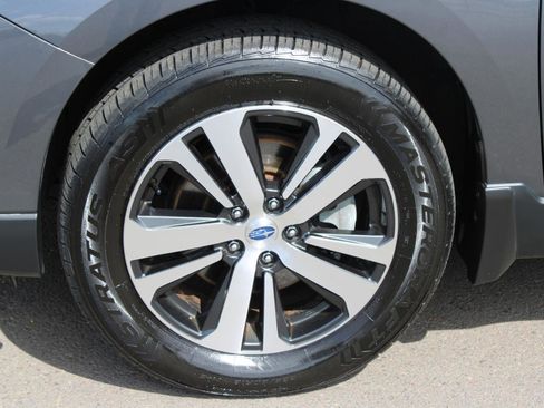 Used 2018 Subaru Outback 2.5i Limited image 17