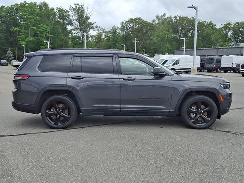 Used 2021 Jeep Grand Cherokee L Laredo AWD/4WD image 7