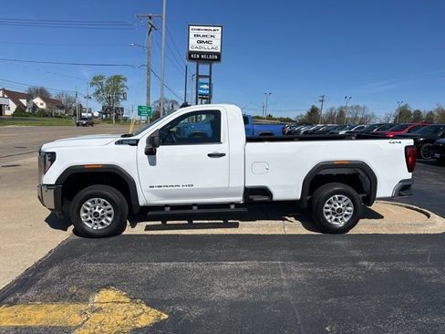 New 2026 GMC Sierra 2500 Pro AWD/4WD image 3