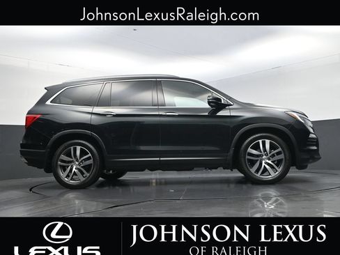 Used 2016 Honda Pilot Touring image 22