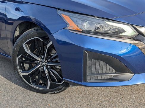 Used 2024 Nissan Altima 2.5 SR image 10