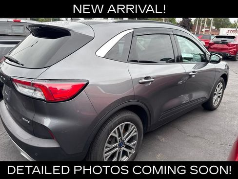 Used 2021 Ford Escape SEL AWD/4WD image 3
