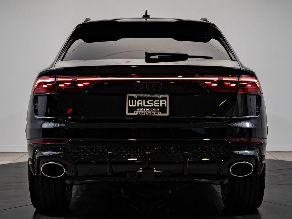 Used 2025 Audi RS Q8 performance AWD/4WD image 7