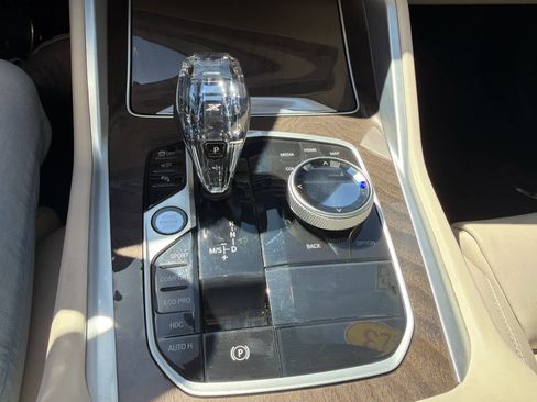 Used 2023 BMW X6 xDrive40i w/ Executive Package AWD/4WD image 27