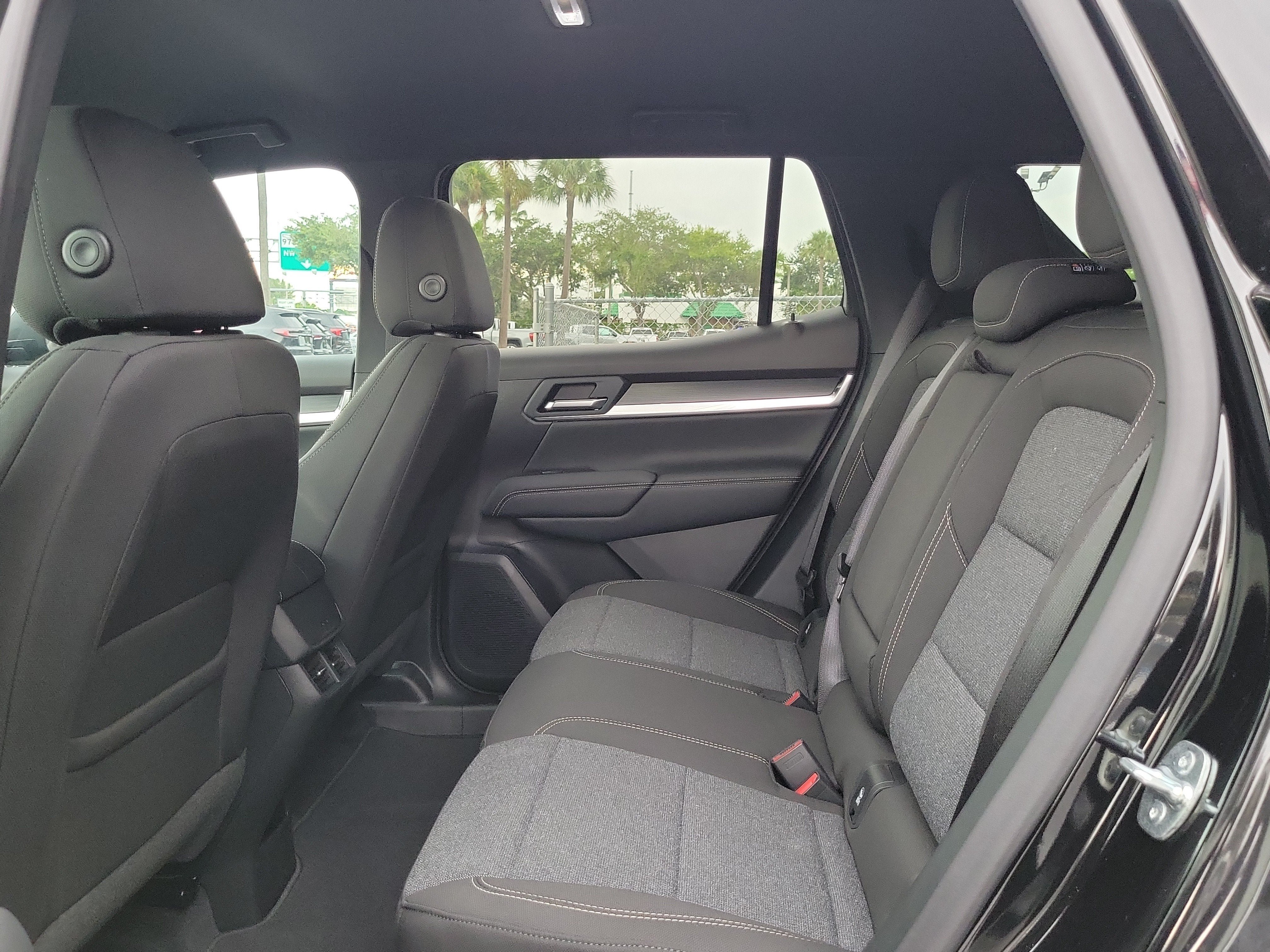 New 2027 GMC Terrain Elevation FWD image 6